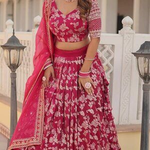 Lehenga Choli & Dupatta Set